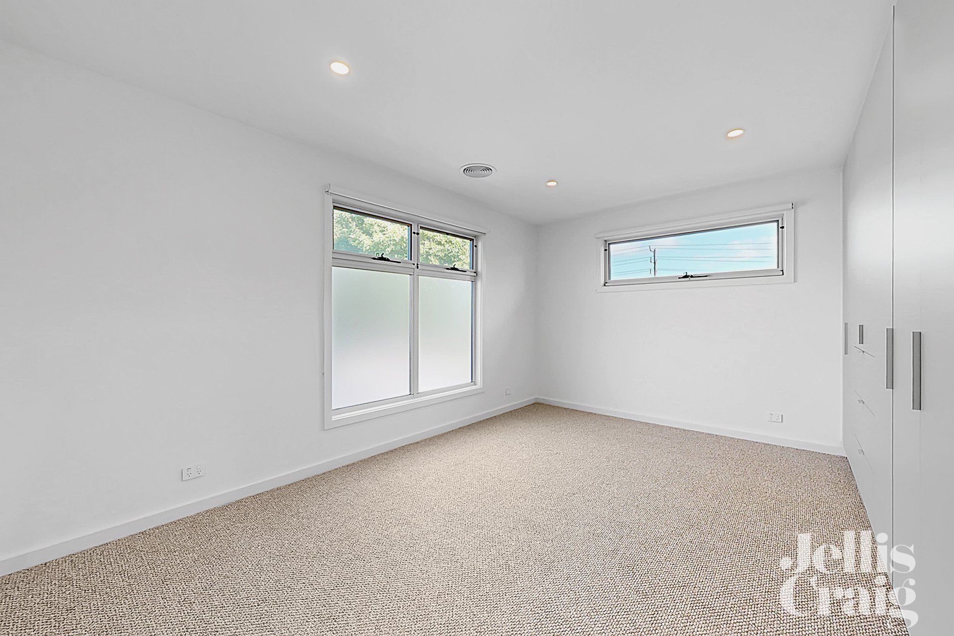 2A Glenmer Street, Bentleigh image 10