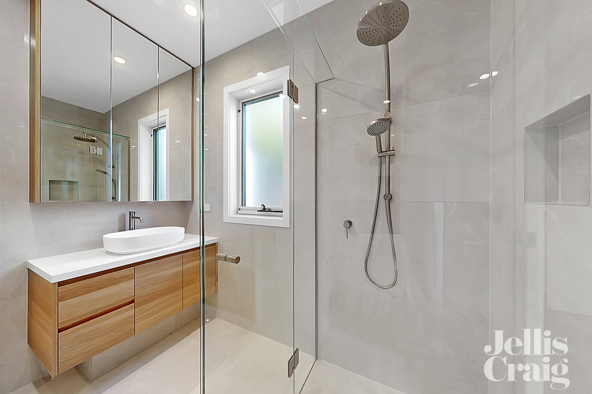 2A Glenmer Street, Bentleigh image 14