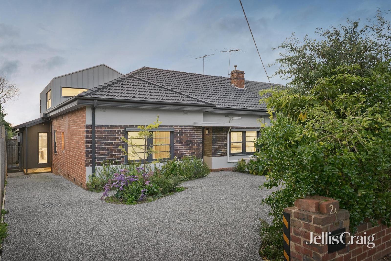 2A Grandview Avenue, Glen Iris image 1