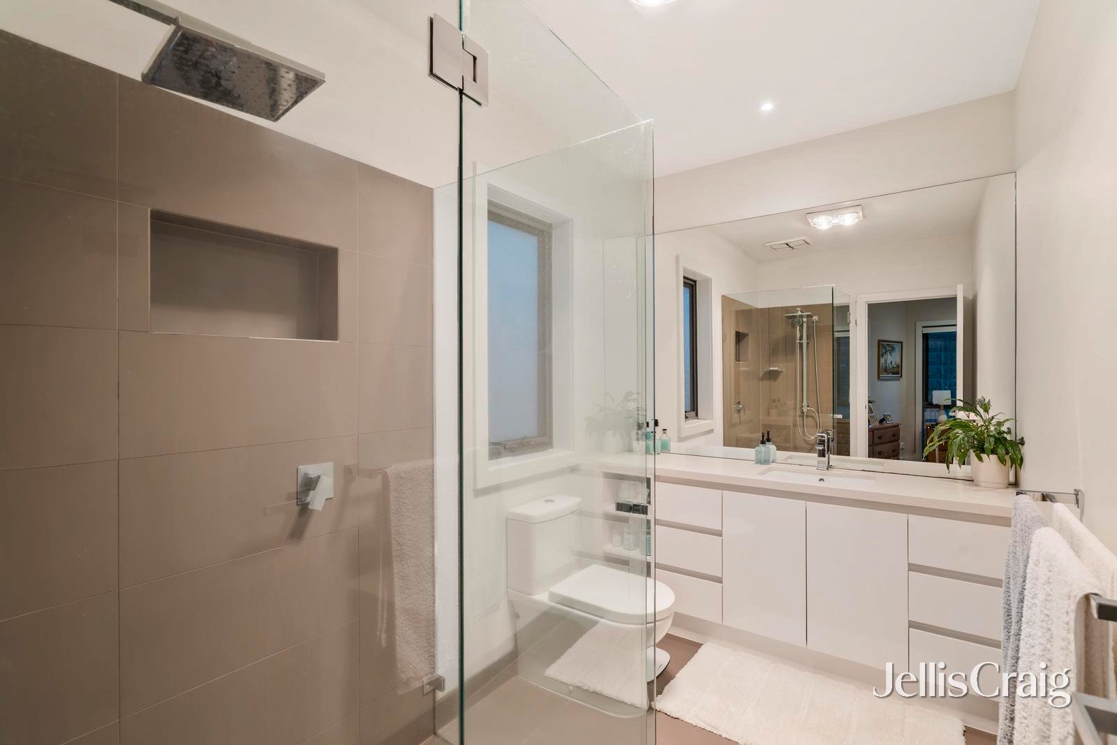 2A Hodgson Street, Templestowe&nbsp;Lower image 11