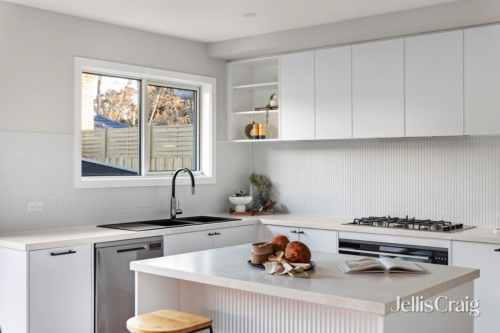 2a Joel Court, Heathmont image 7
