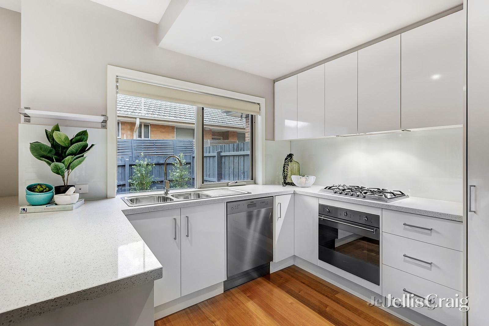 2A John Holland Court, Blackburn image 5