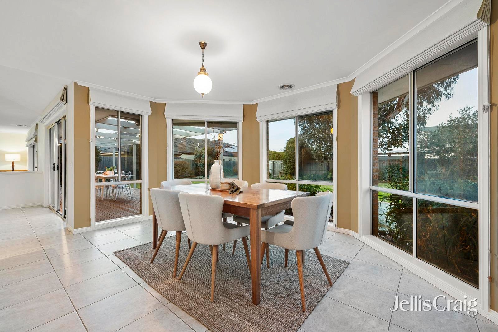 2A Kaylene Court, Mount Martha image 5