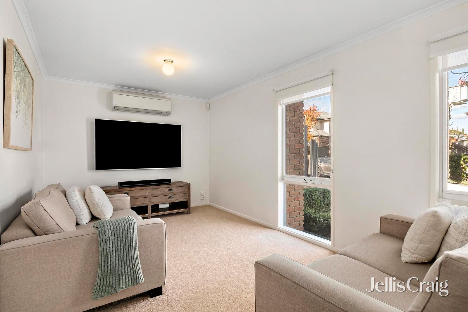 2A Kelvin Close, Niddrie image 5