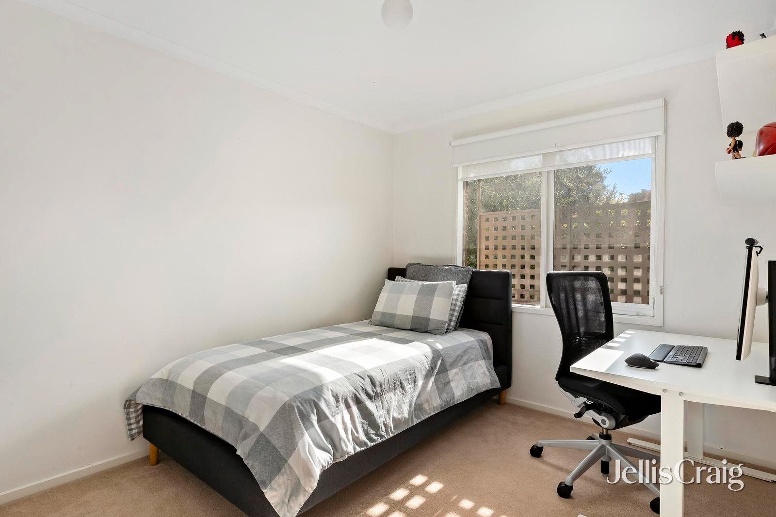 2A Kelvin Close, Niddrie image 8