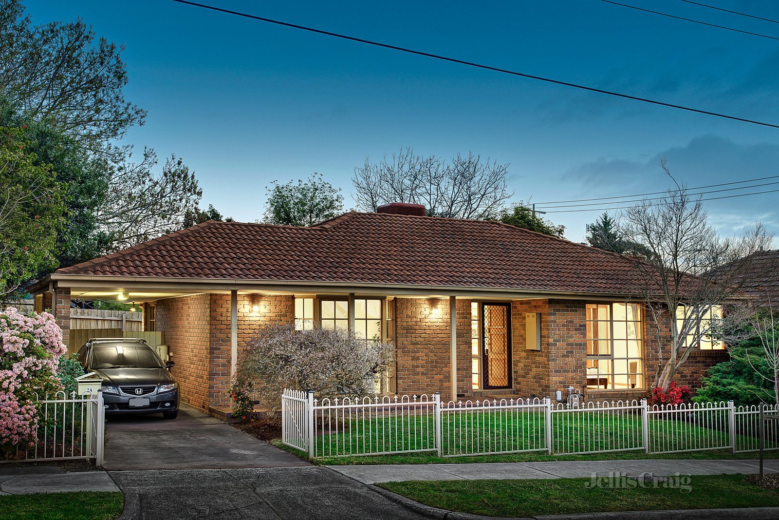 2A Kerr Street, Blackburn image 1