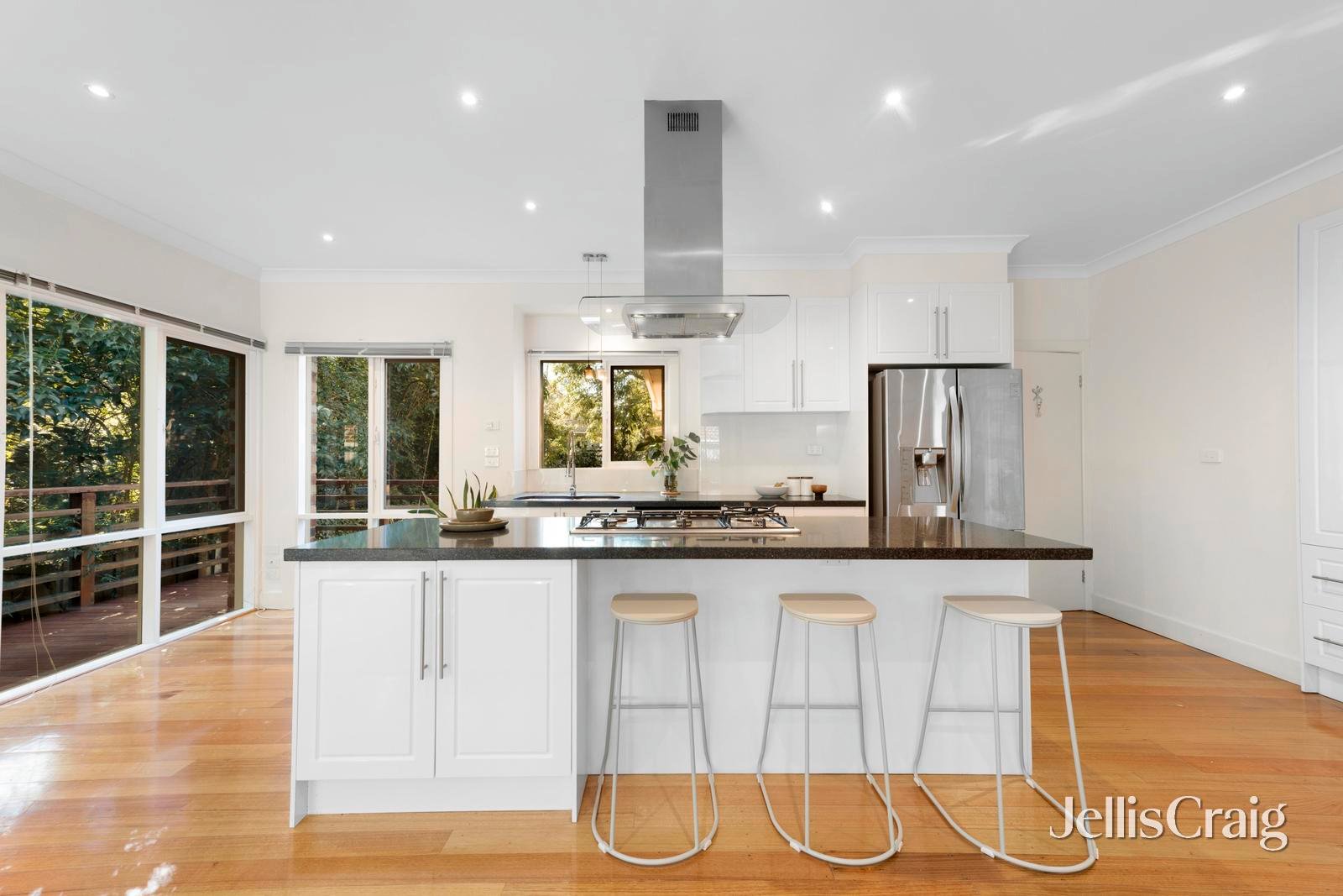 2A Lagoona Court, Blackburn image 5