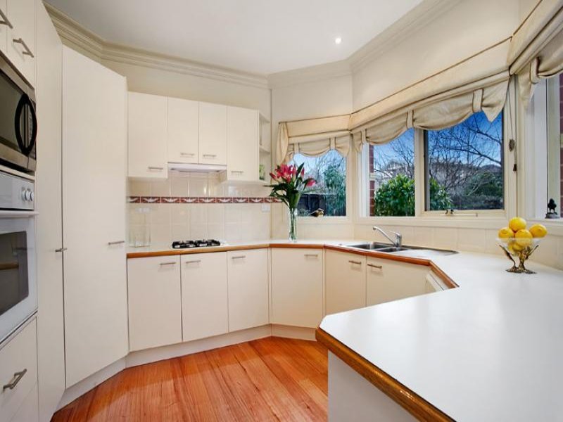 2A Mabel Street, Camberwell image 5