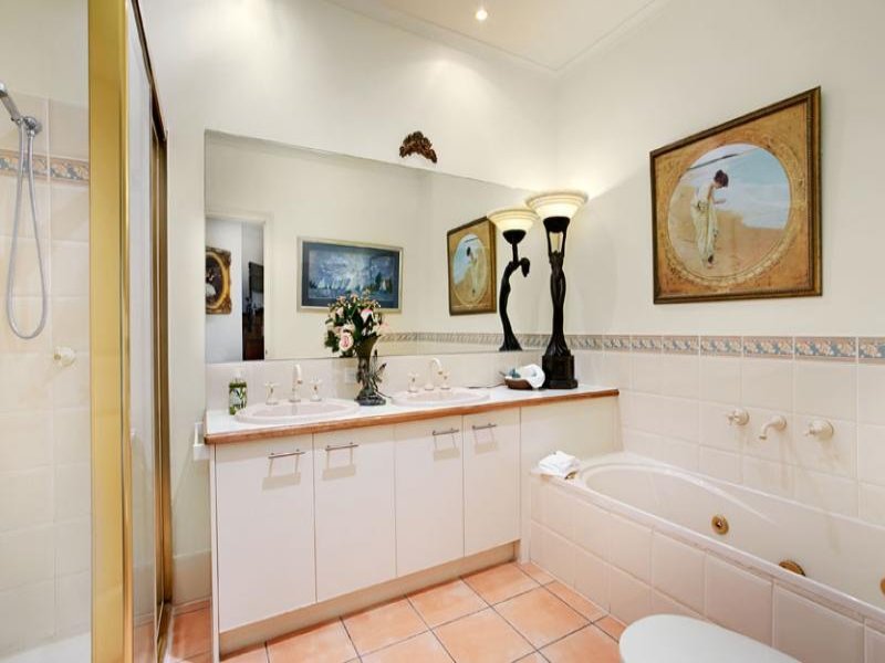 2A Mabel Street, Camberwell image 7
