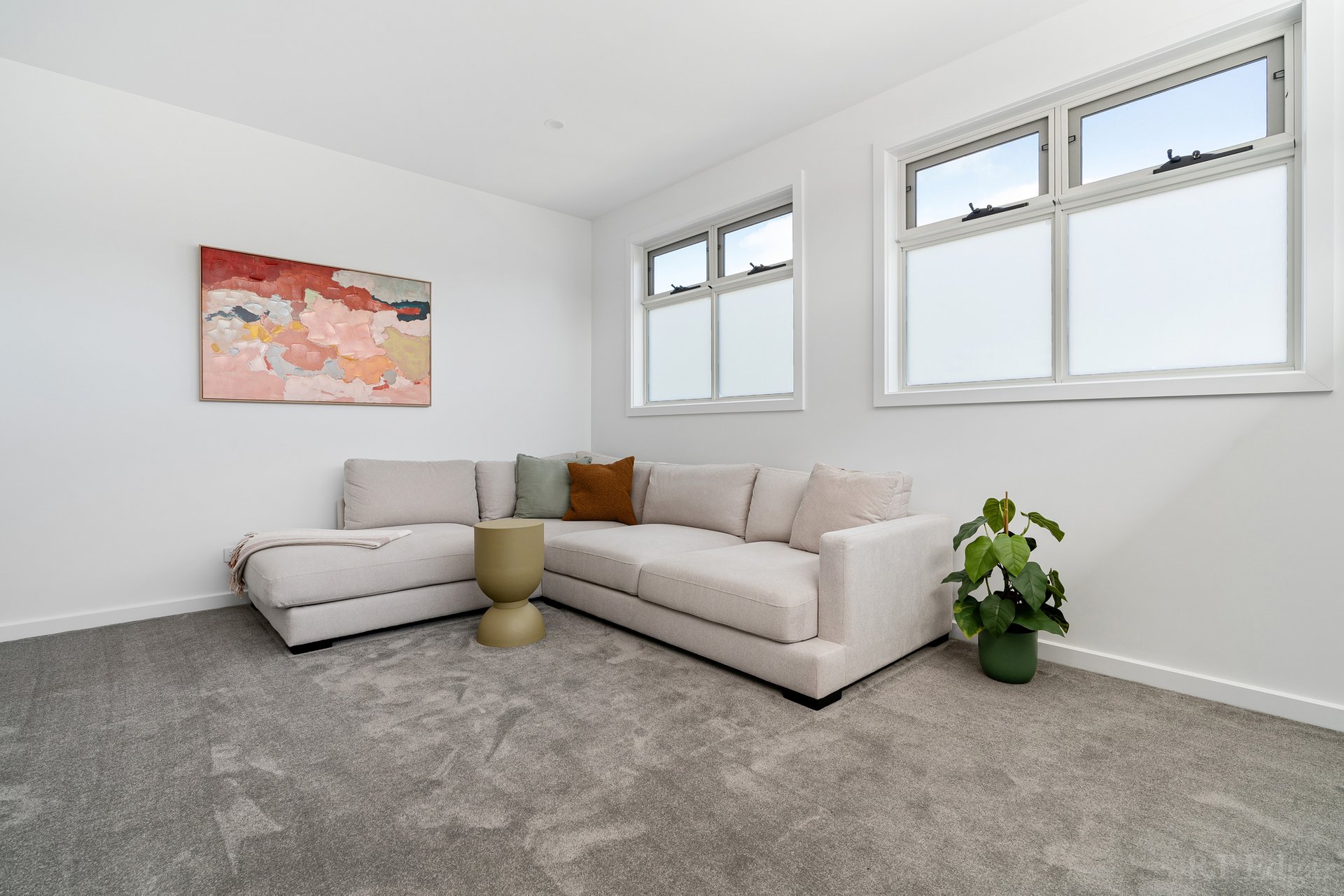Property Gallery Thumbnail 8