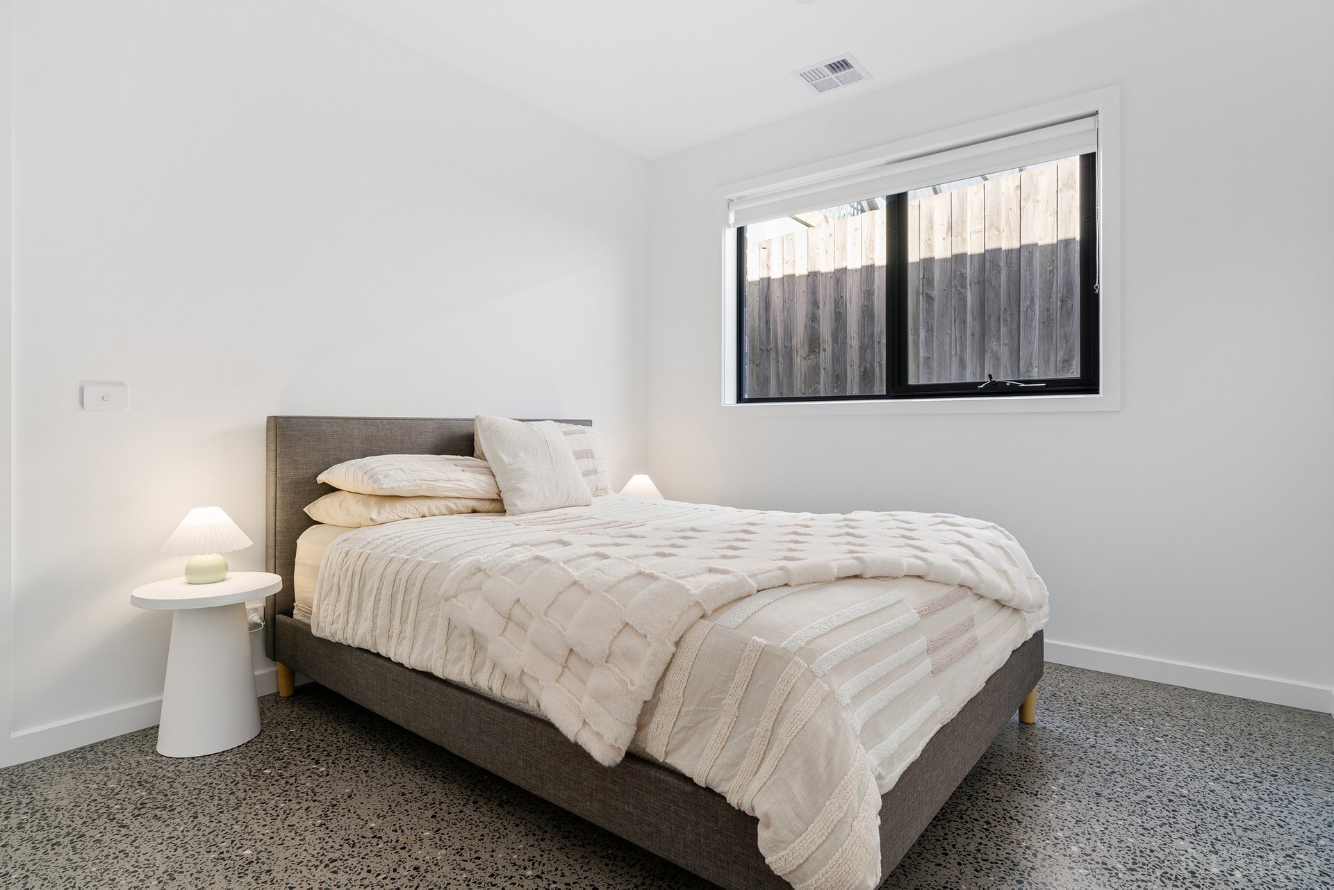 Property Gallery Thumbnail 11