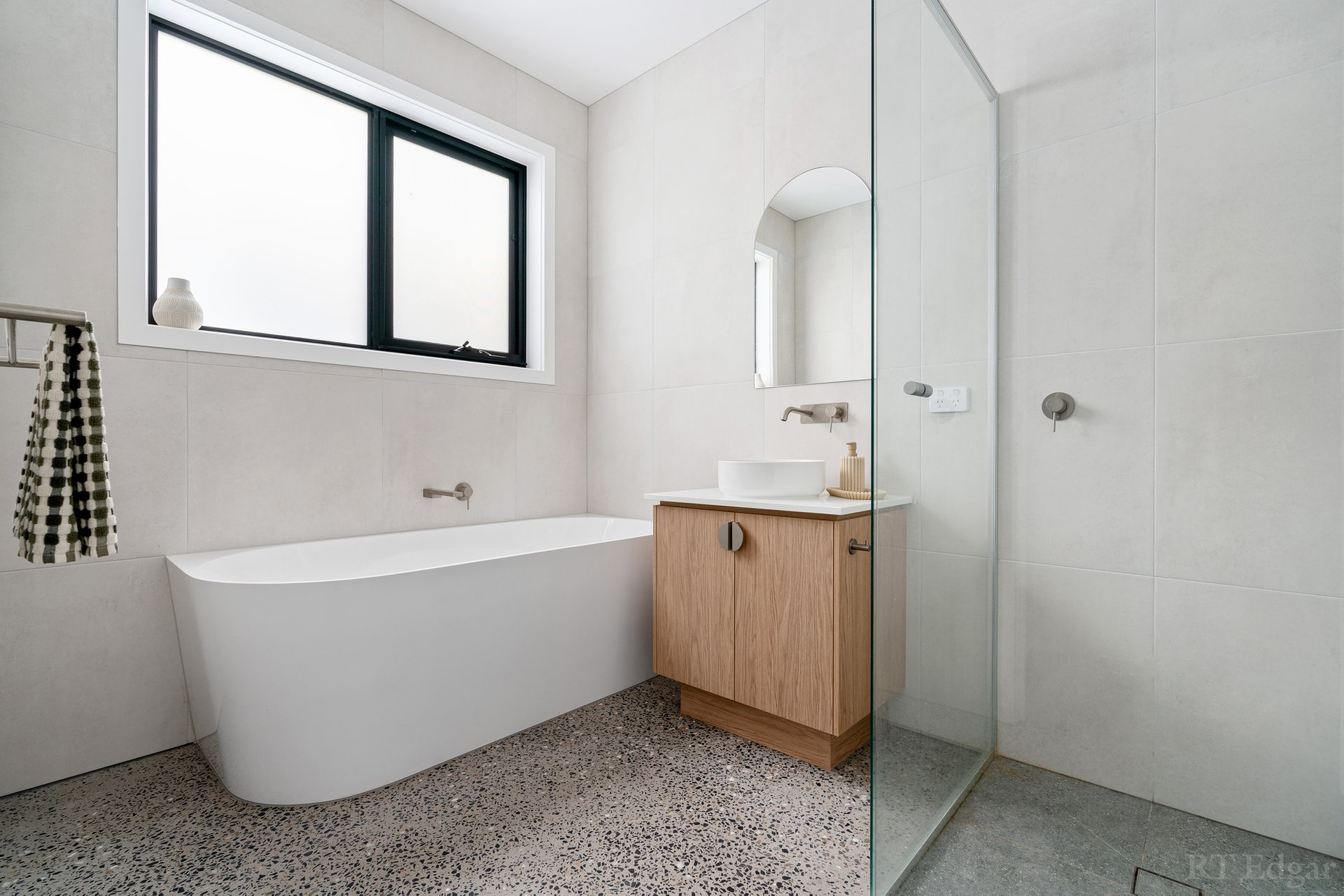 Property Gallery Thumbnail 12