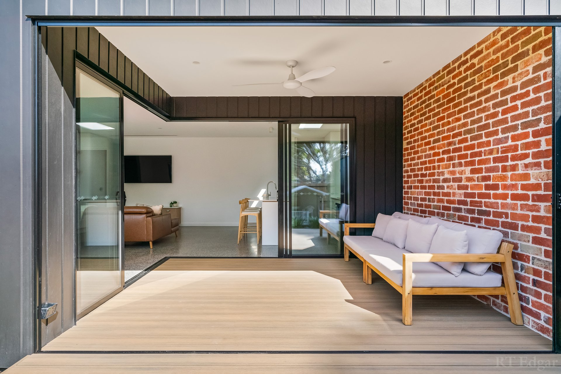 Property Gallery Thumbnail 14