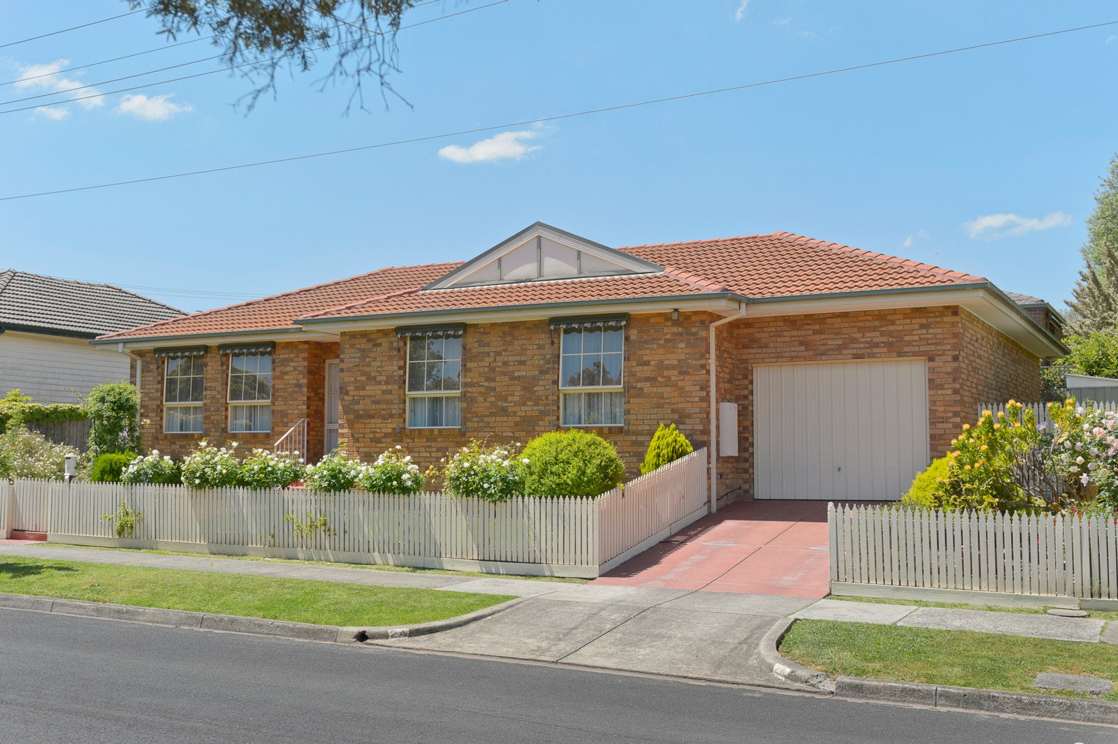 2A Maude Avenue, Doncaster East image 1