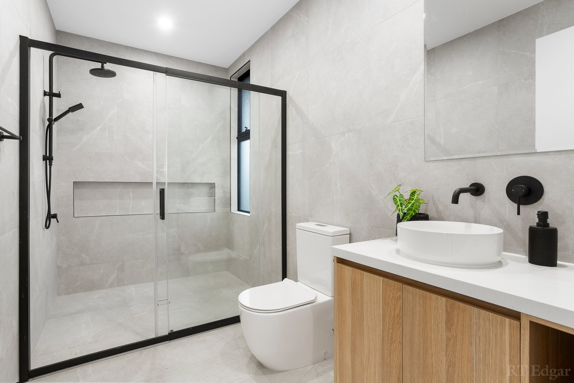 Property Gallery Thumbnail 7