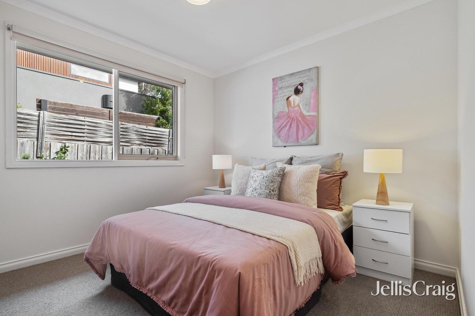 2A Midhurst Road, Croydon image 8