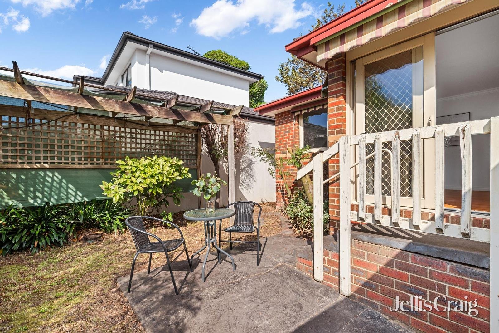 2A Midhurst Road, Croydon image 10