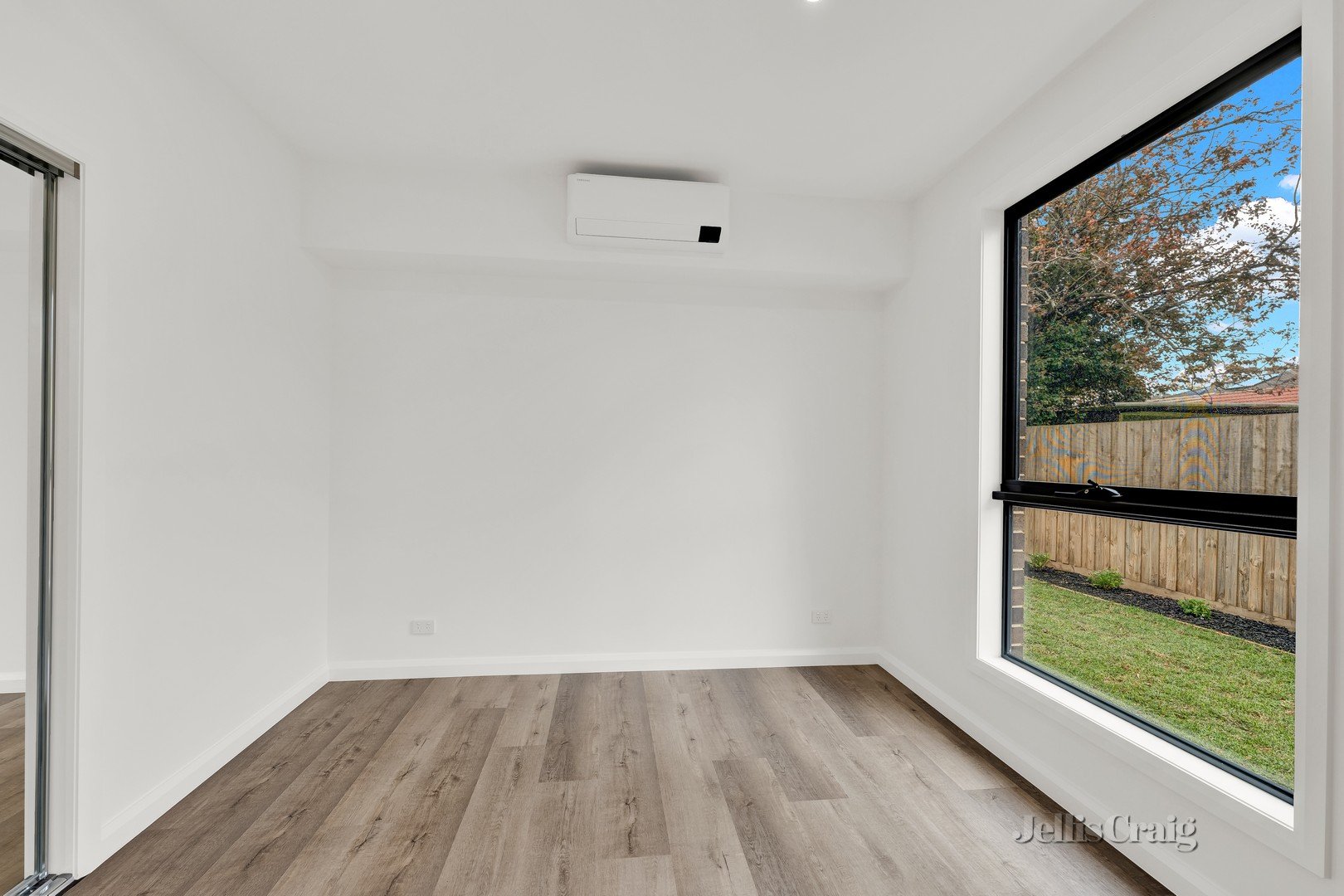2A Murdo Road, Clayton image 8