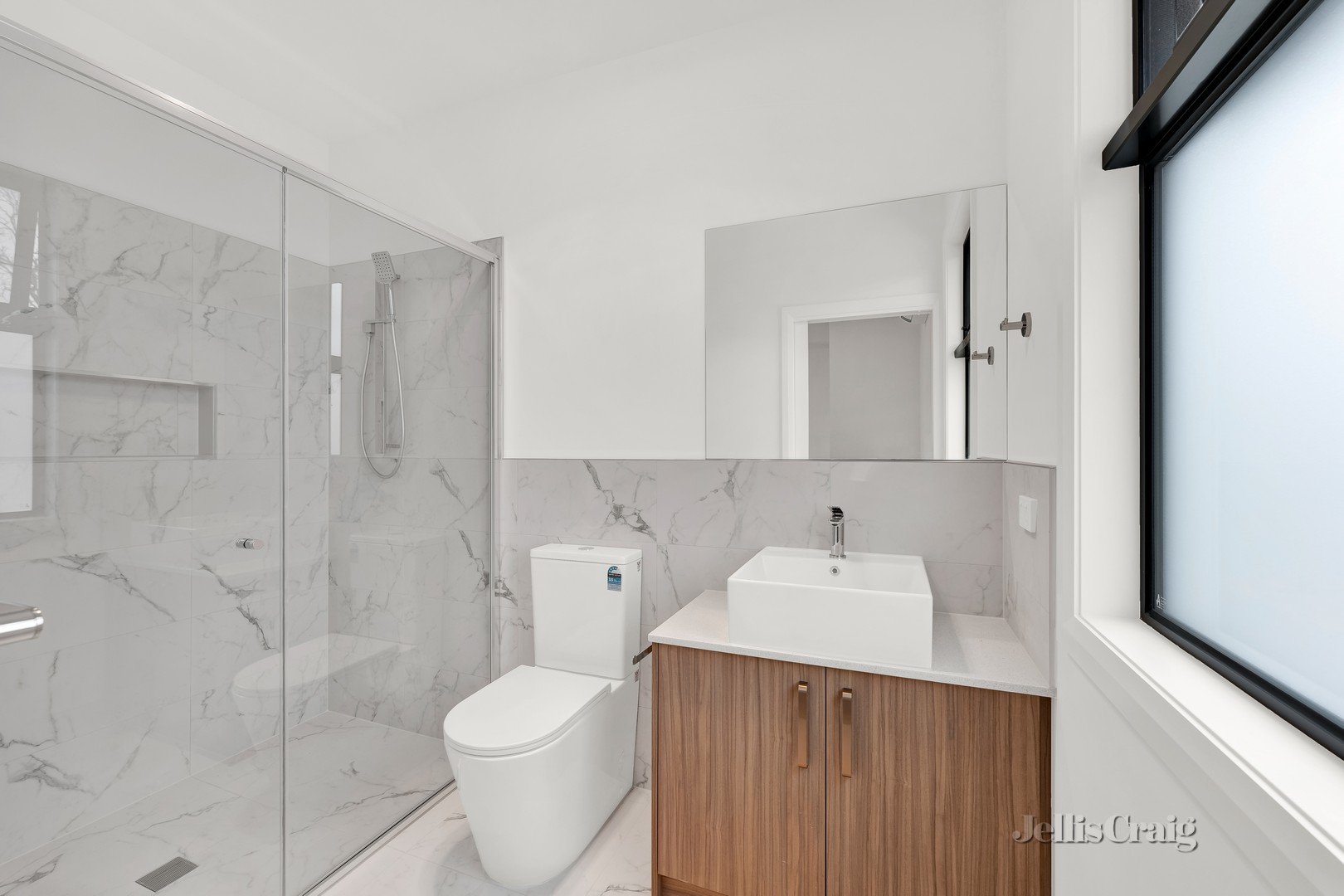 2A Murdo Road, Clayton image 6