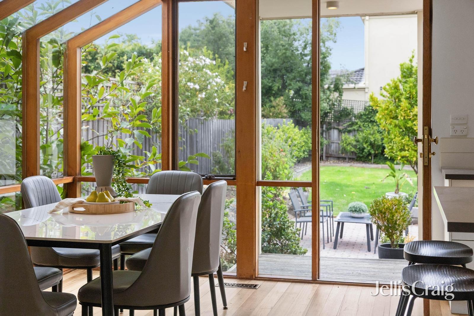 2A Nott Street, Balwyn image 7