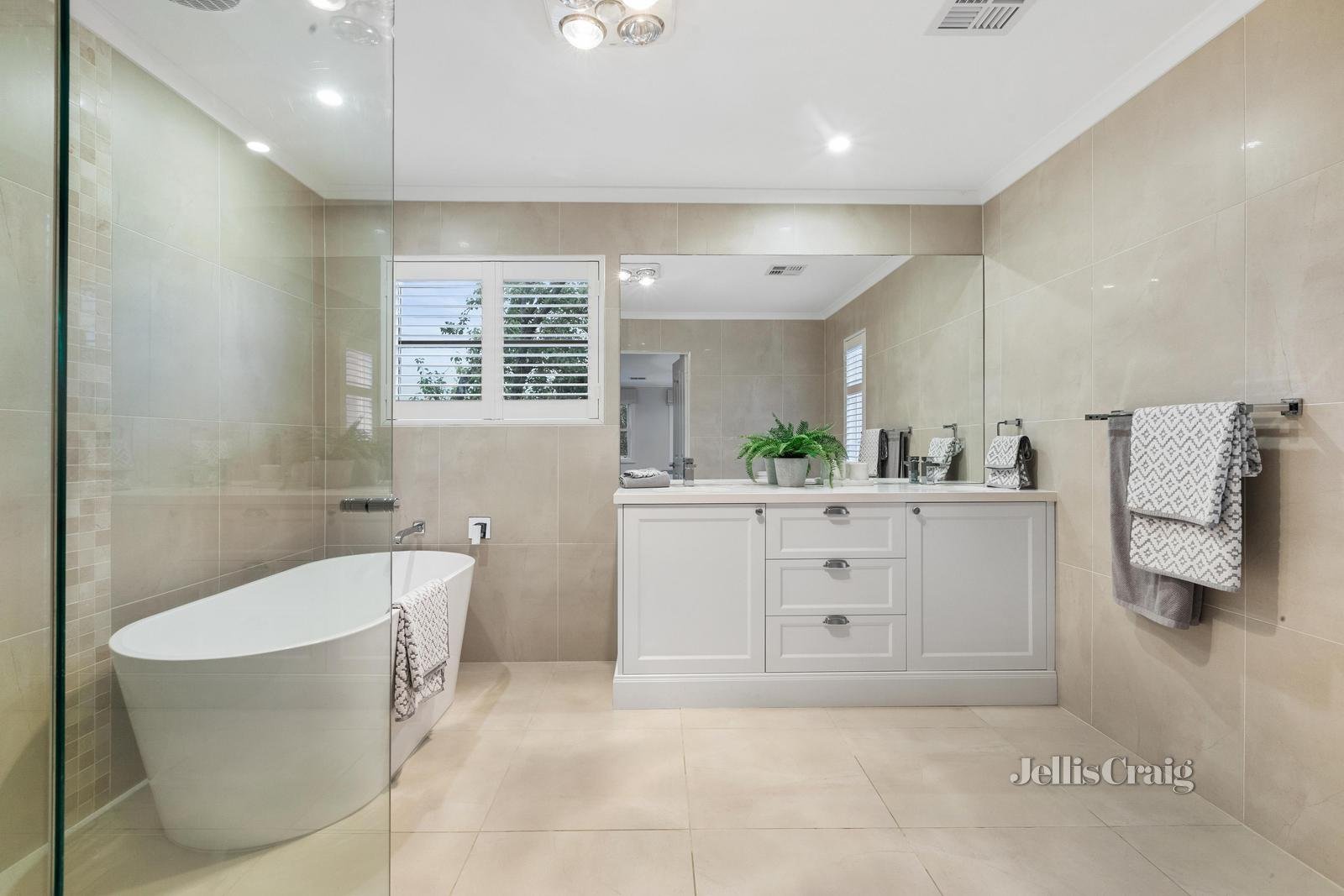 2a Payne Street, Surrey Hills image 10