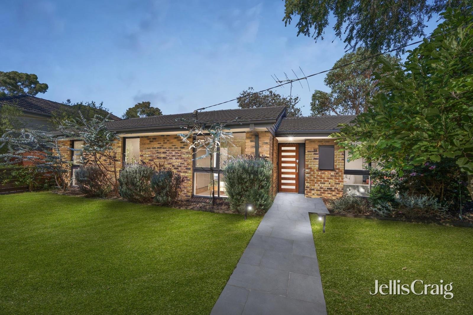 2A Price Street, Mitcham image 1
