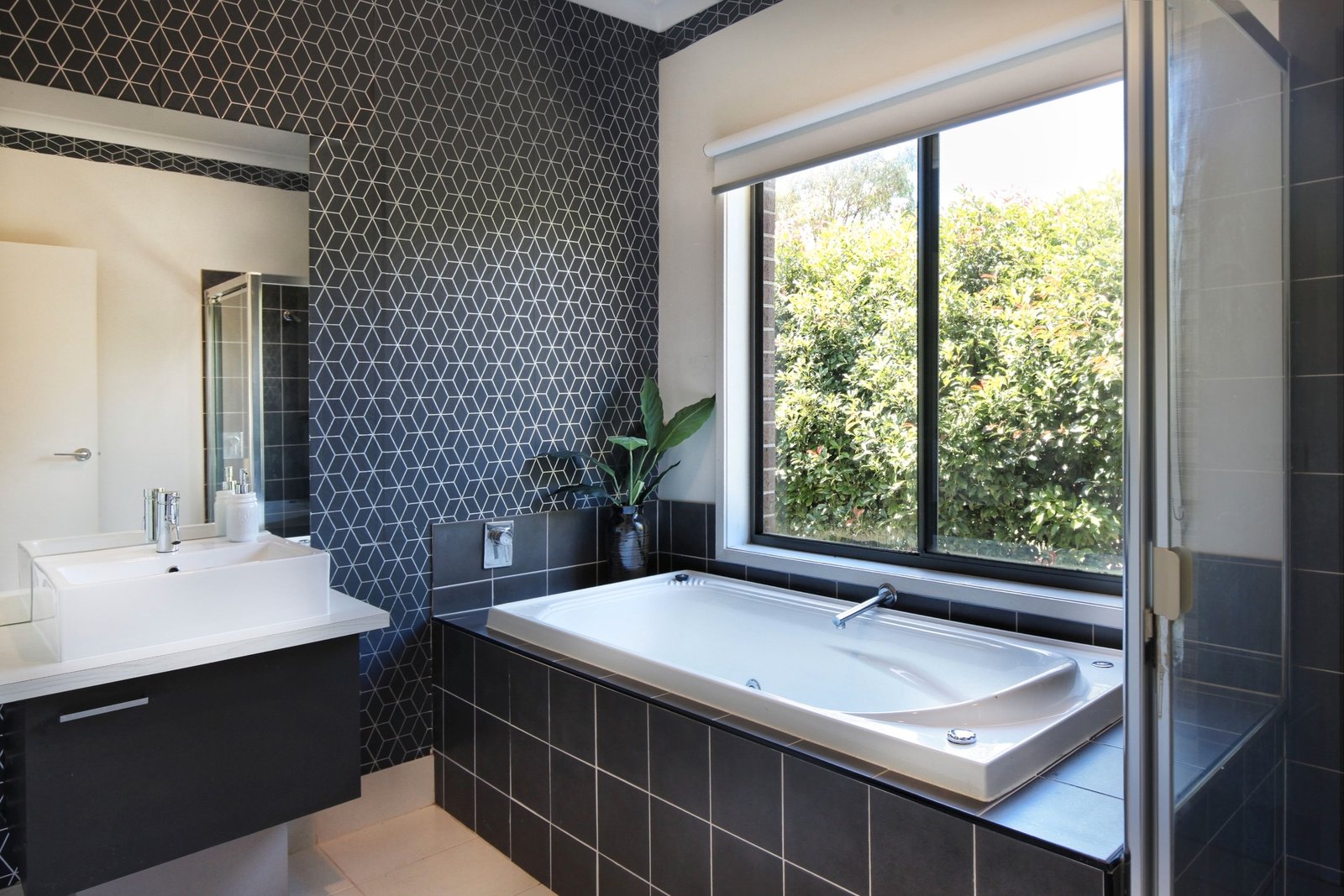 Property Gallery Thumbnail 11