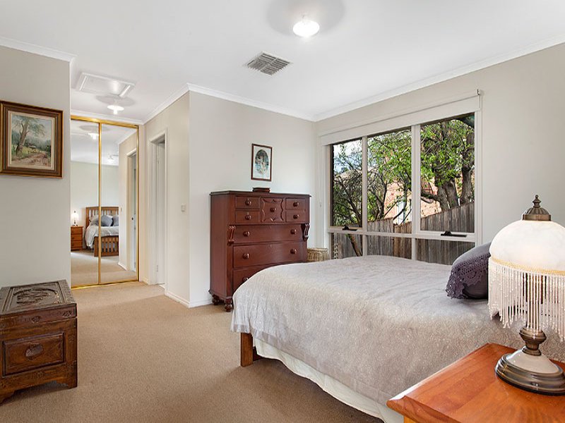 2A Rawlings Street, Surrey Hills image 7