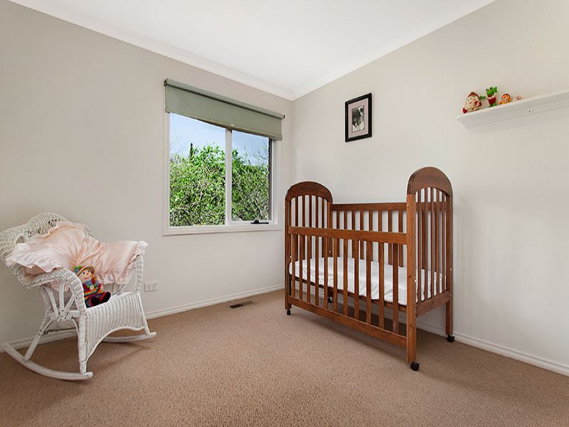 2A Rawlings Street, Surrey Hills image 8