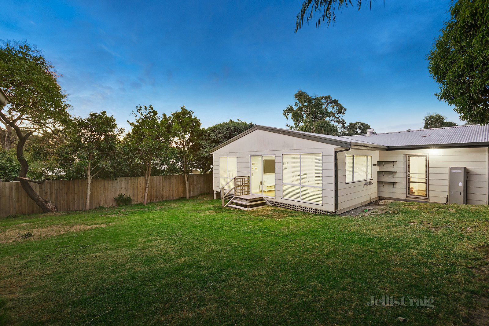 2A Rona Street, Ferntree Gully image 10