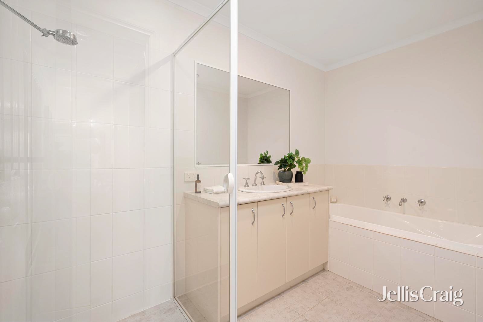 2A Royal Avenue, Heathmont image 6
