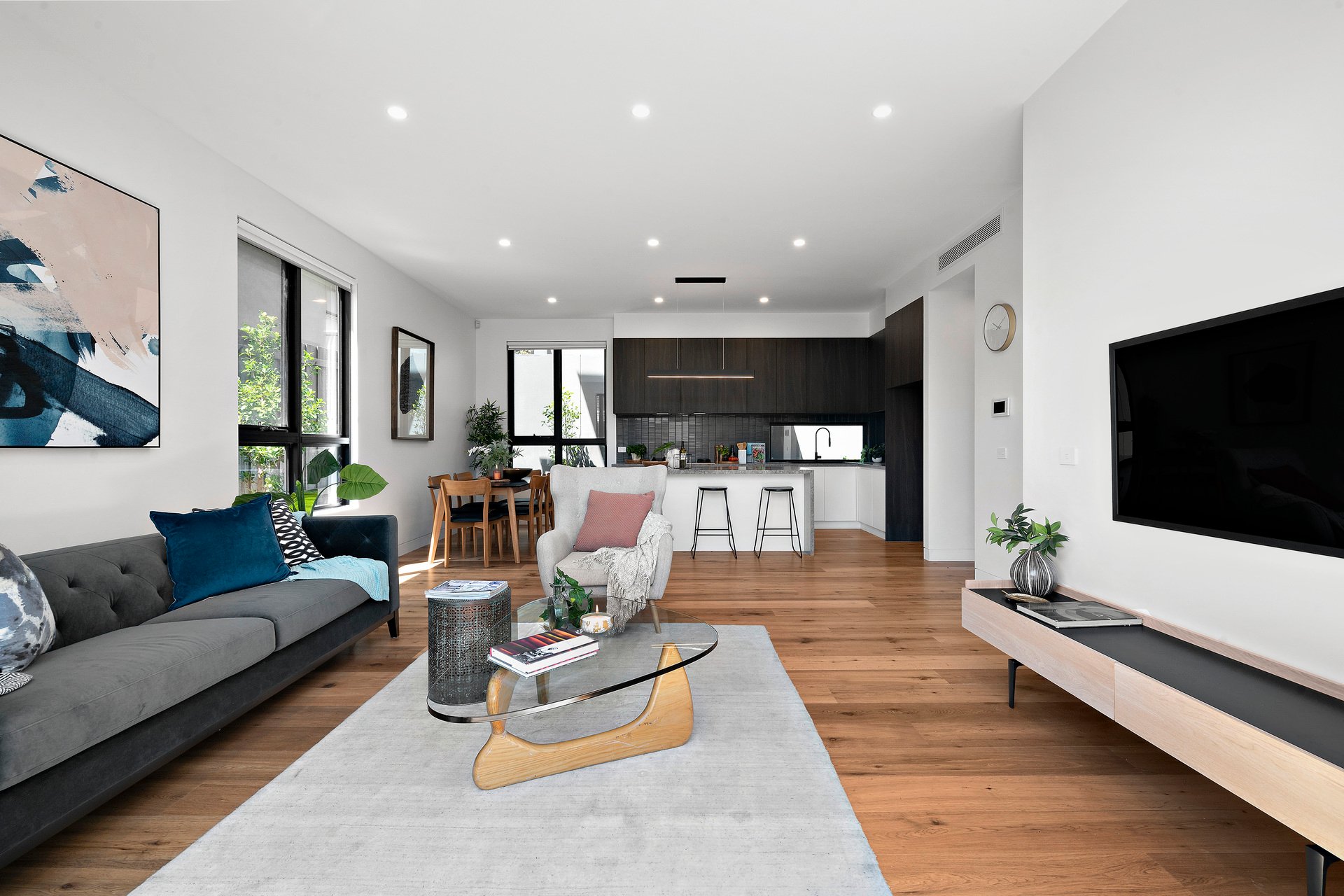 Property Gallery Thumbnail 3