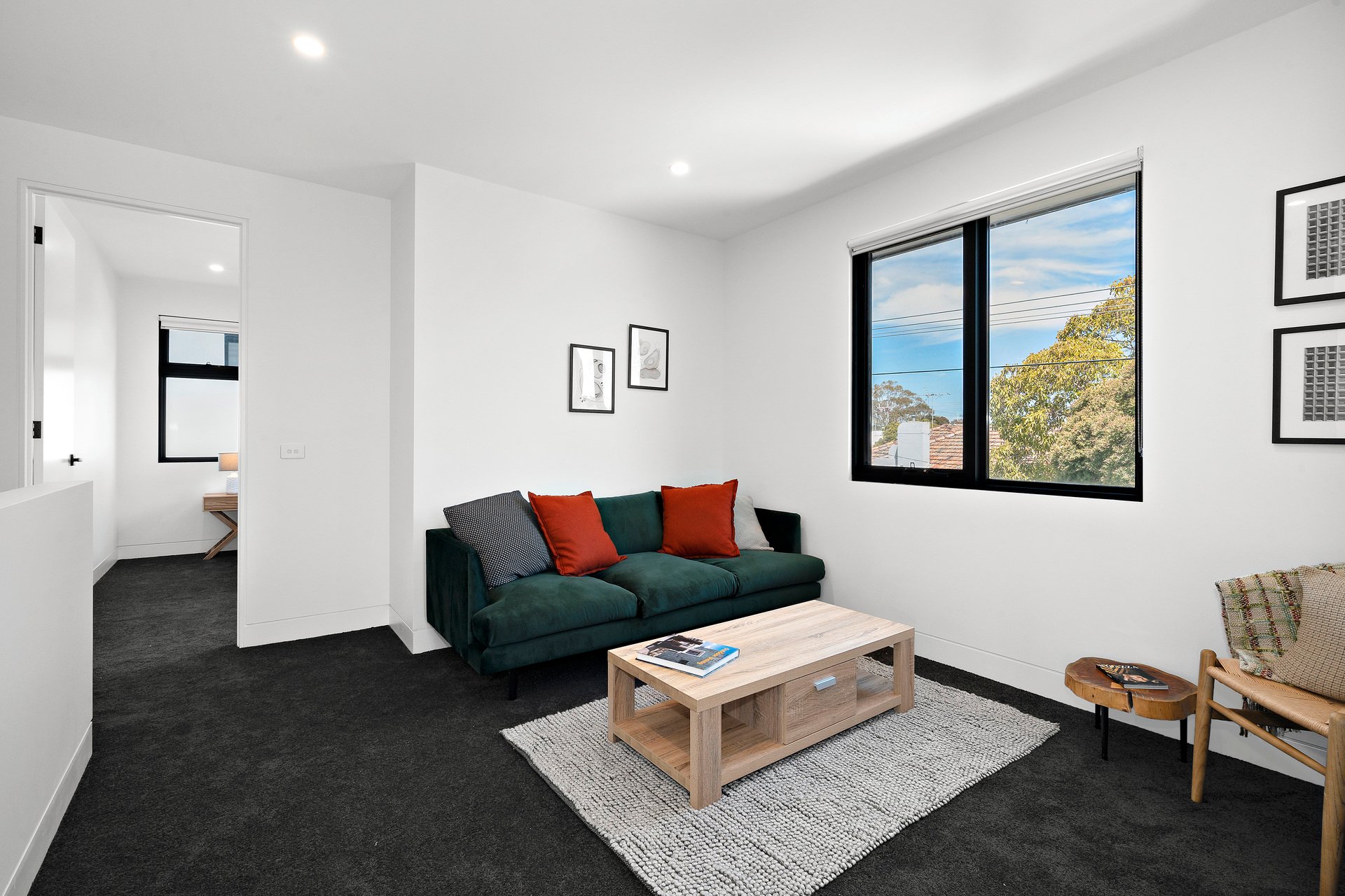 Property Gallery Thumbnail 9