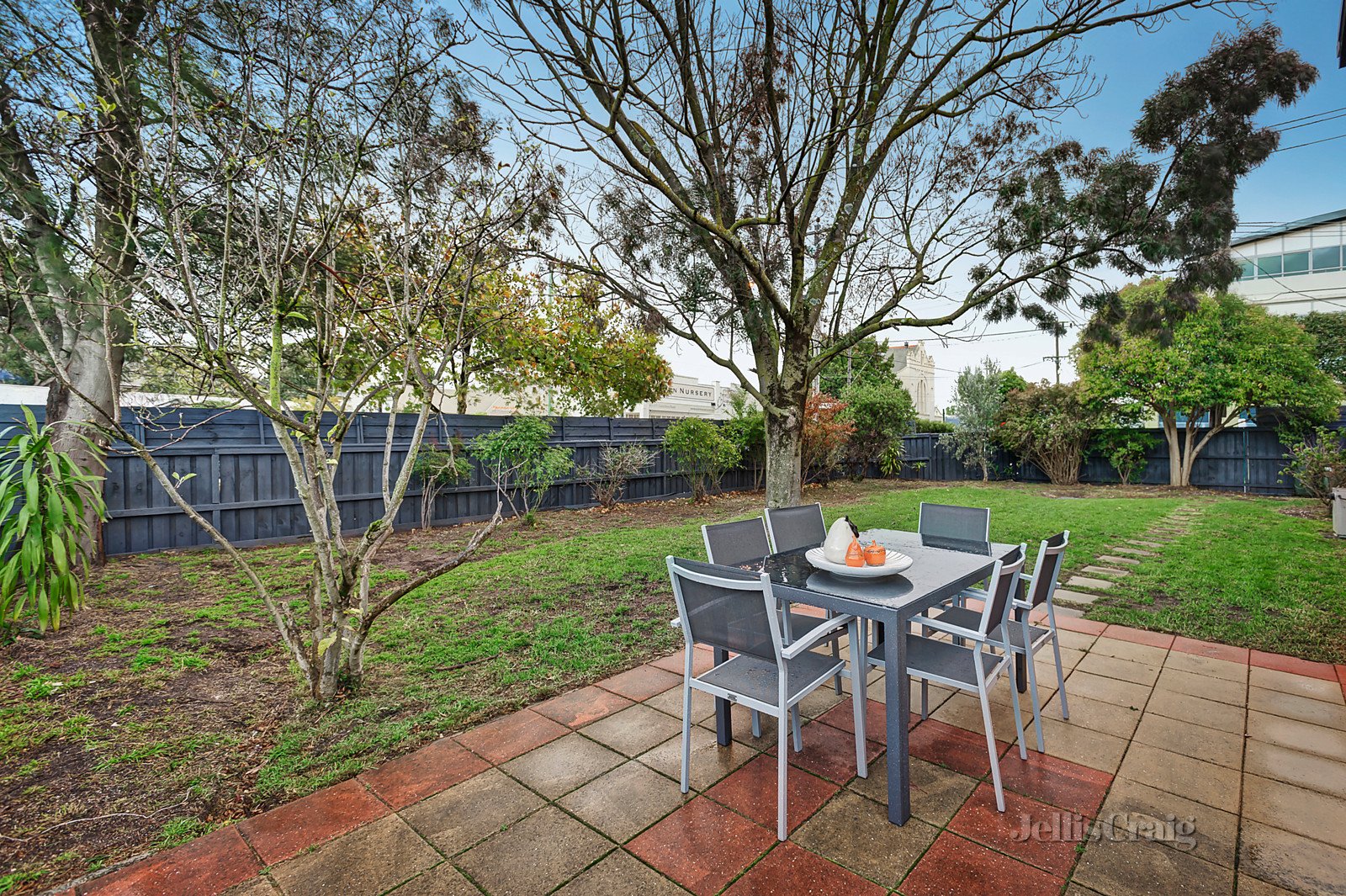 2a Russell Street, Surrey Hills image 5