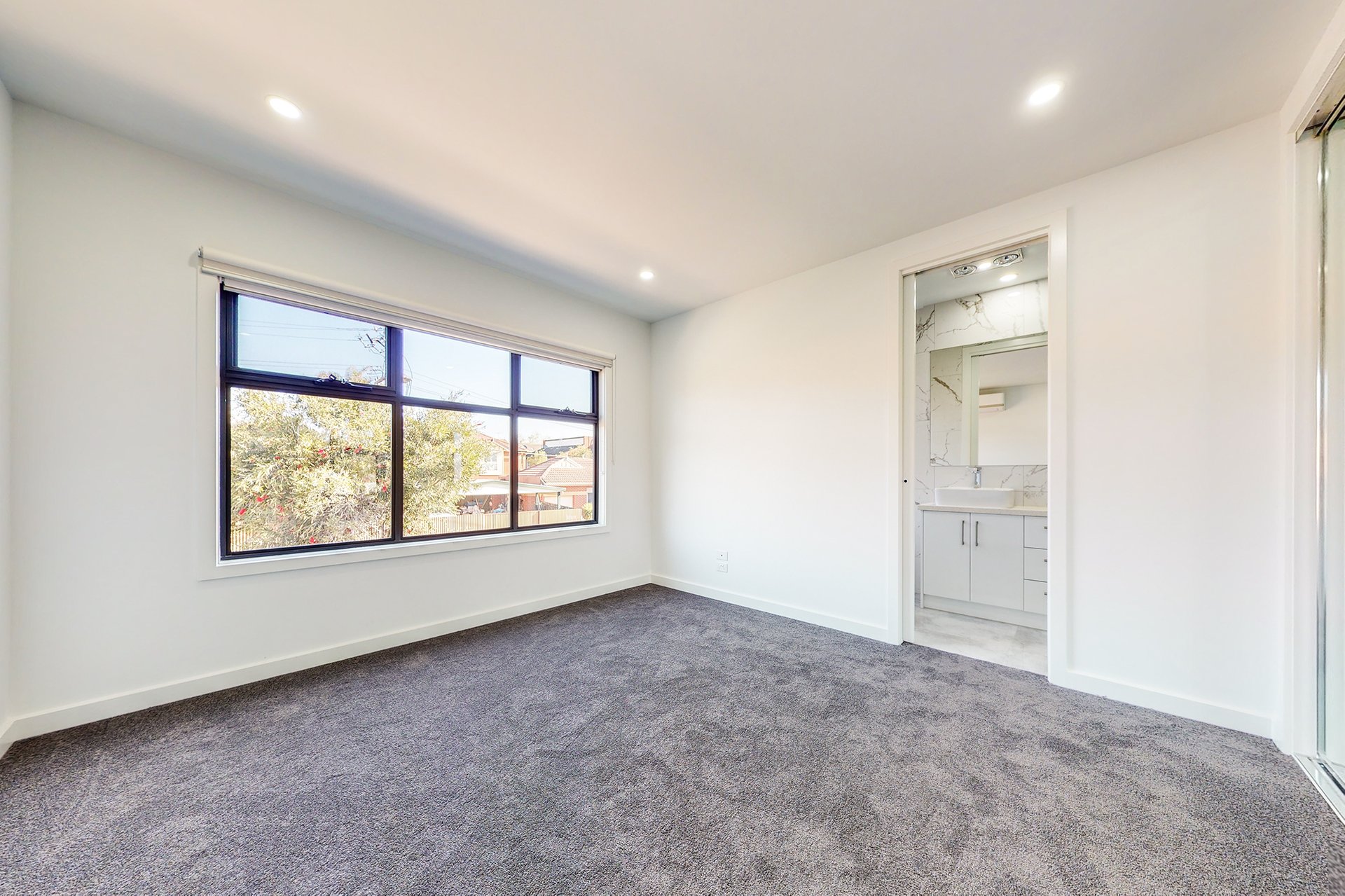 2A Salter Street, Essendon image 4