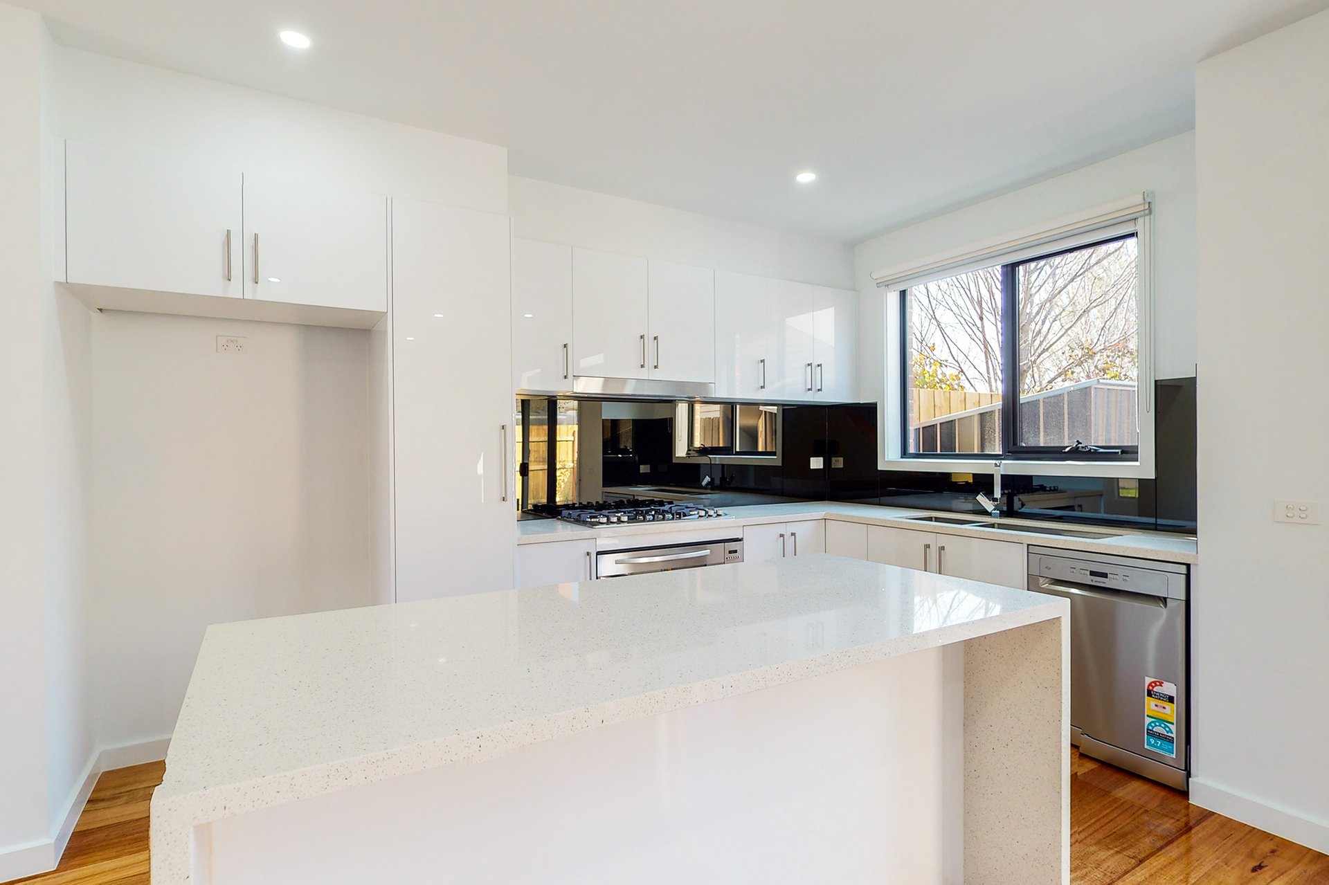 2A Salter Street, Essendon image 2