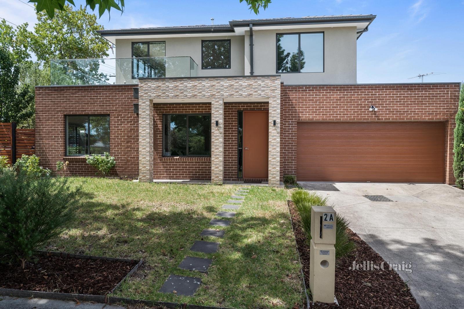 2A Shirley Avenue, Glen Waverley image 1