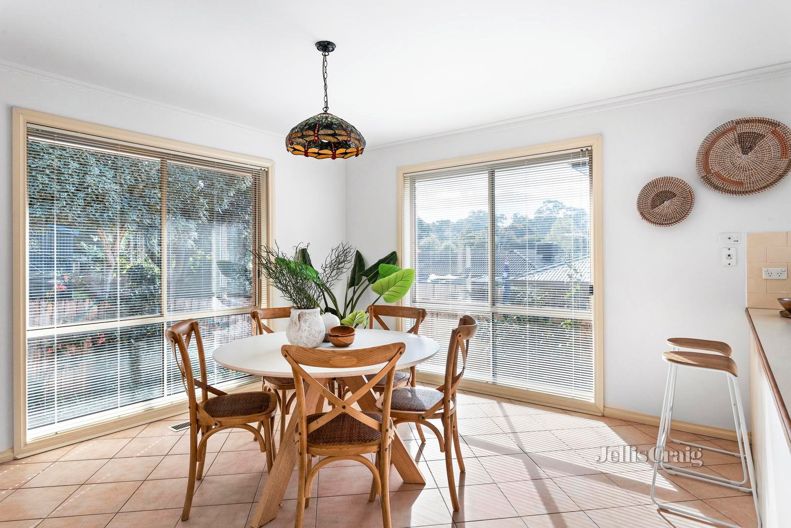 2A Simmons Court, Greensborough image 6