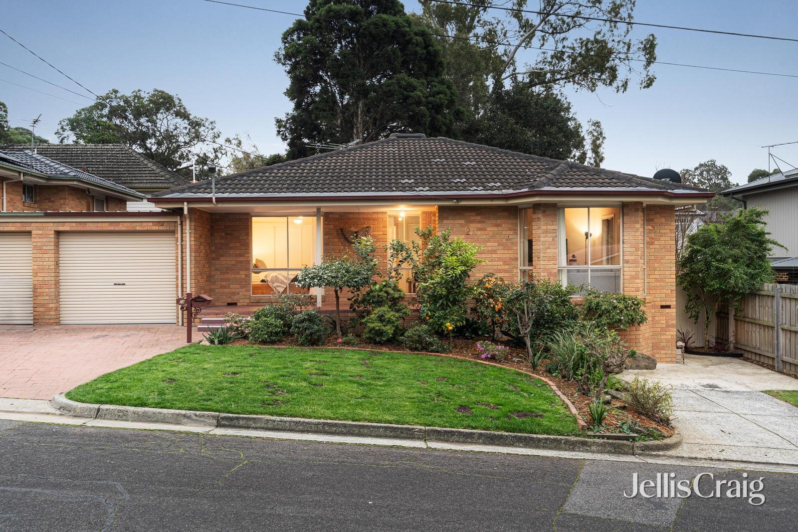 2A Simmons Court, Greensborough image 17