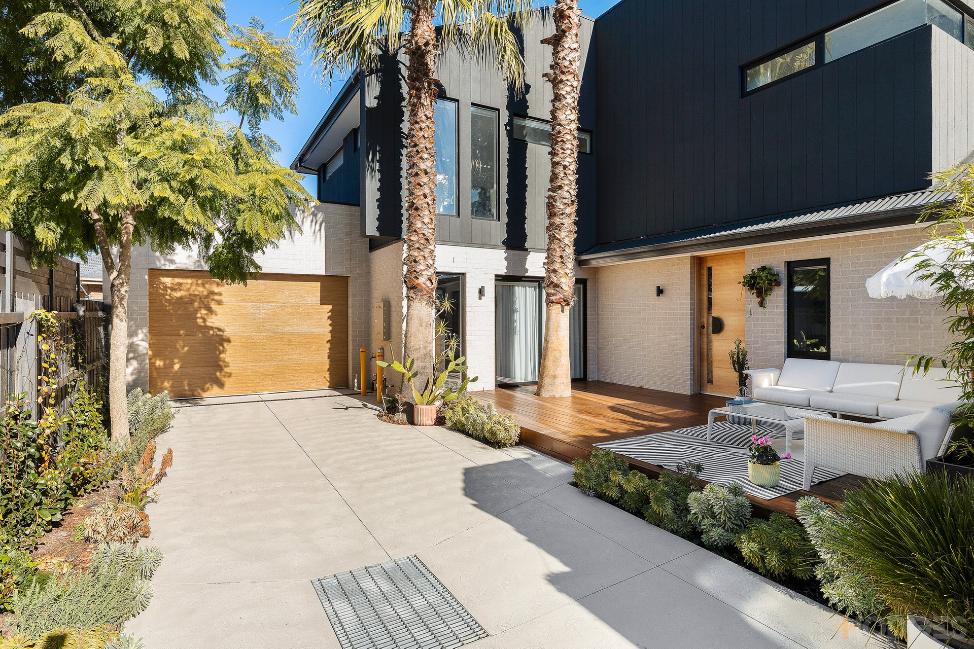 2A Stuart Avenue Cheltenham