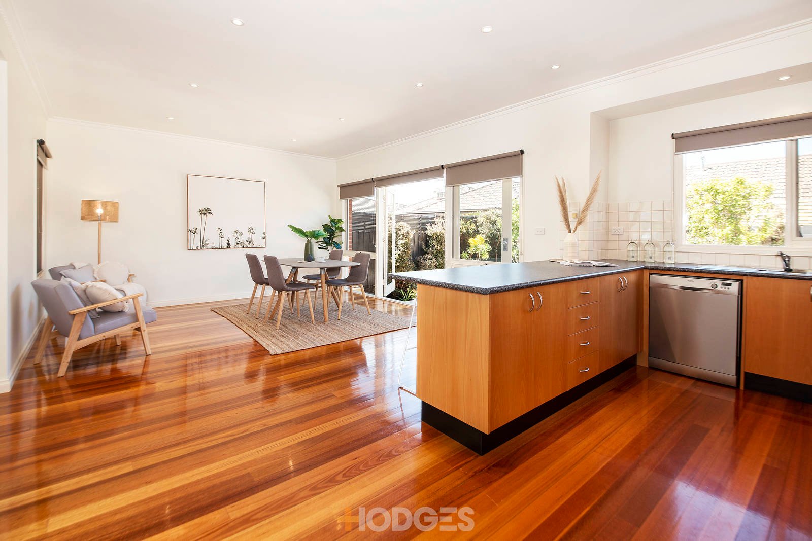 2A Sycamore Avenue Mentone