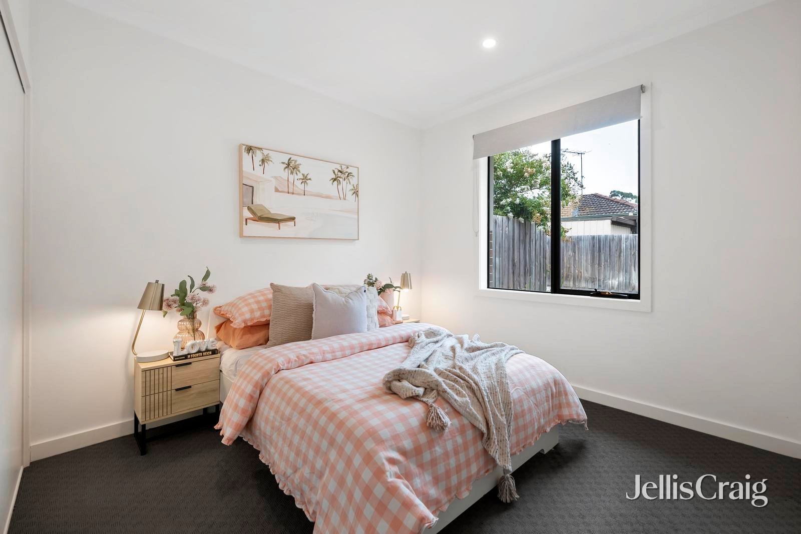 2a Venetian Court, Croydon image 8