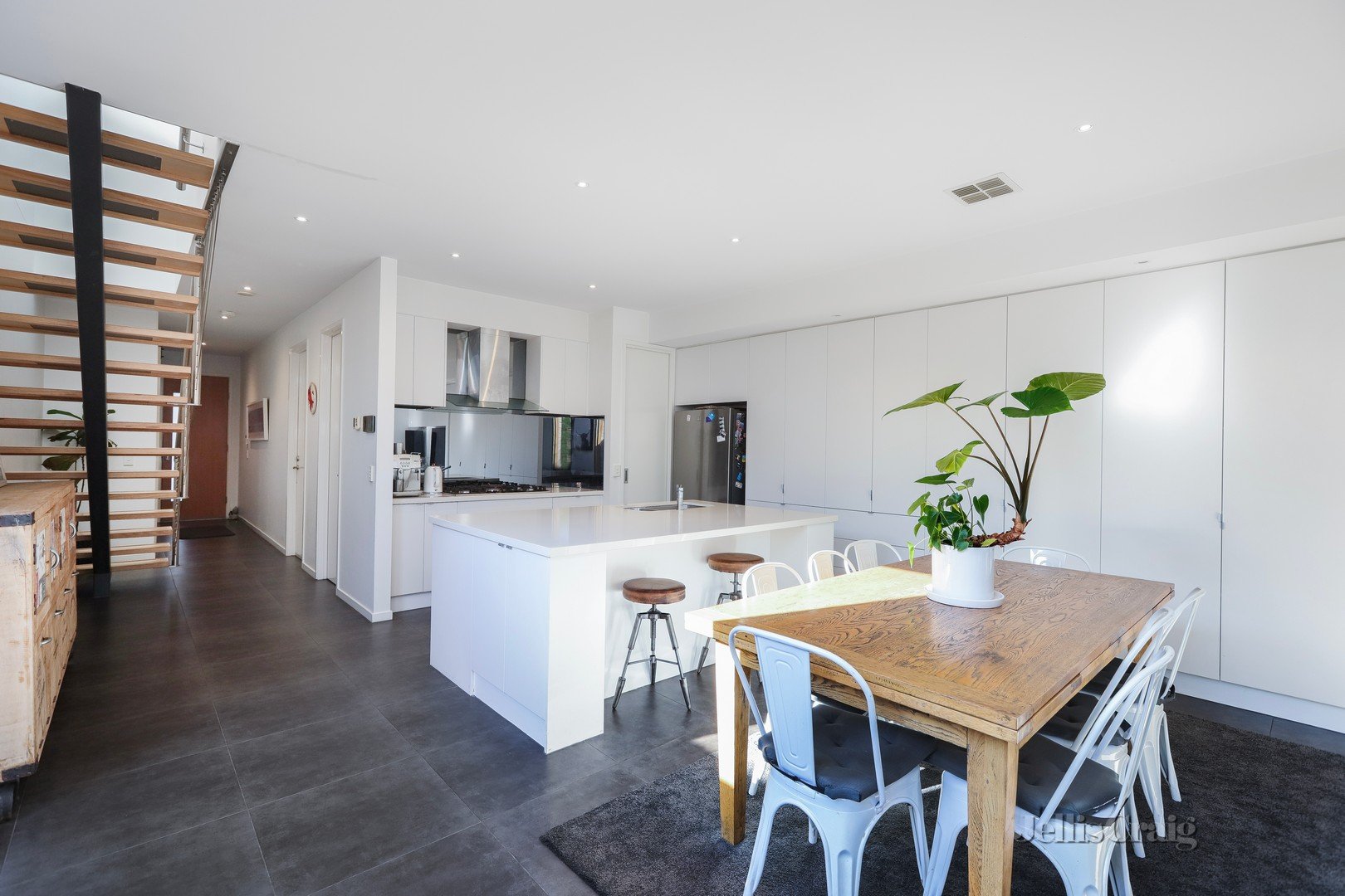 2A Vernon Street, Spotswood image 3