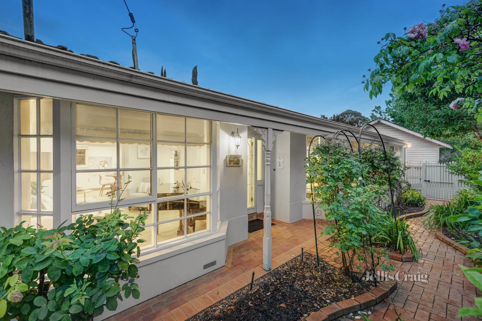 2A William Street, Donvale image 1