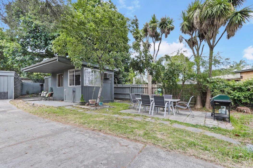 2A/16 Joel Court, Heathmont image 3