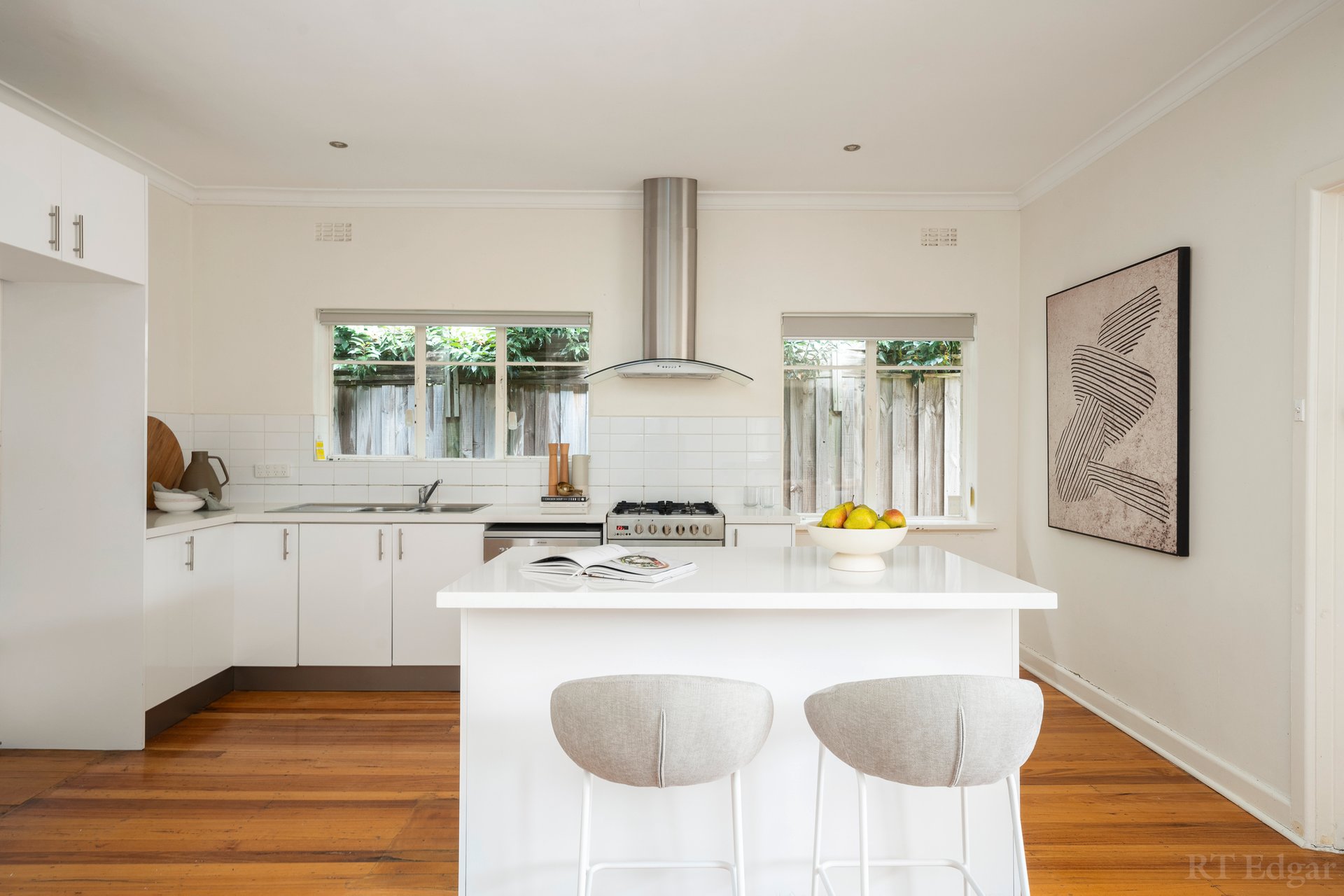 Property Gallery Thumbnail 6