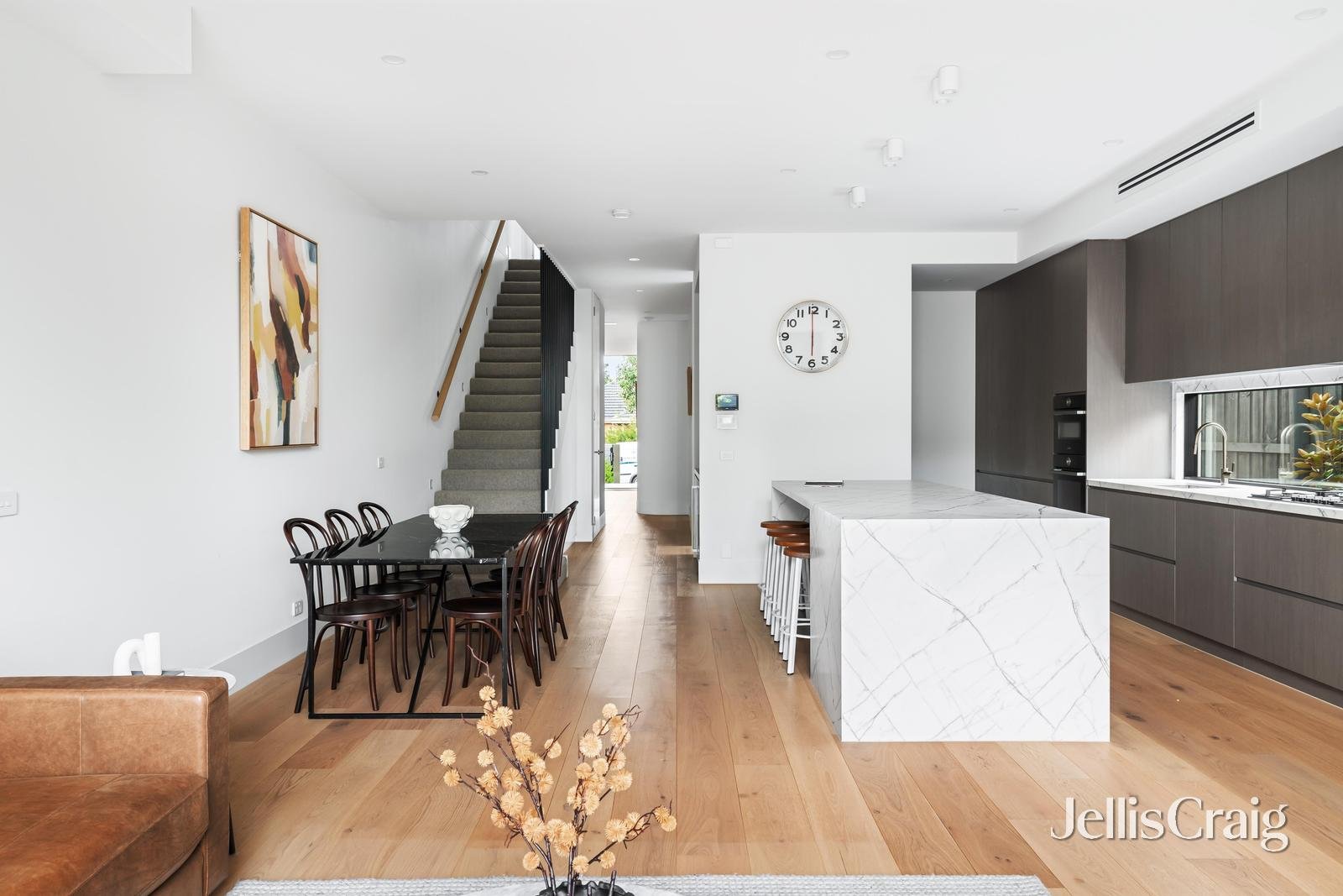 2b Castlewood Street, Bentleigh East image 2