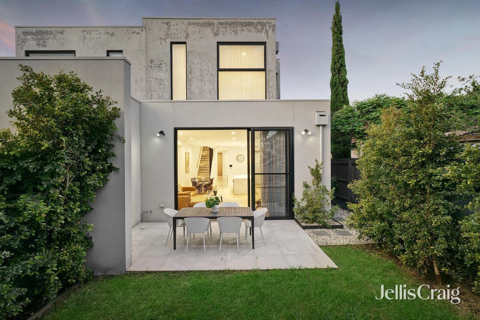 2b Castlewood Street, Bentleigh East image 13