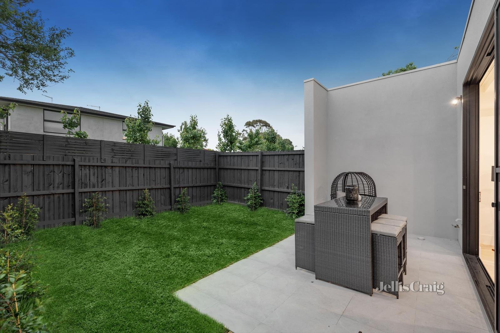 2b Castlewood Street, Bentleigh East image 14