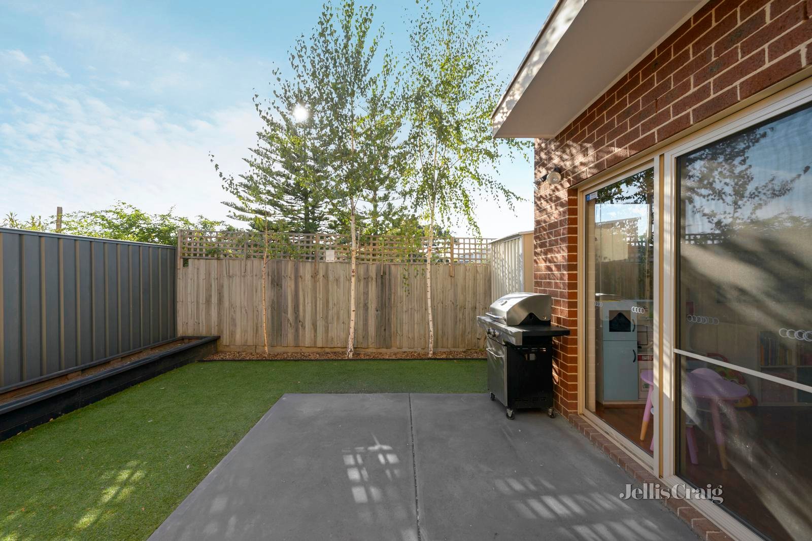 2B Crawford Road, Doncaster image 5